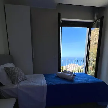 La Vie Est Belle *